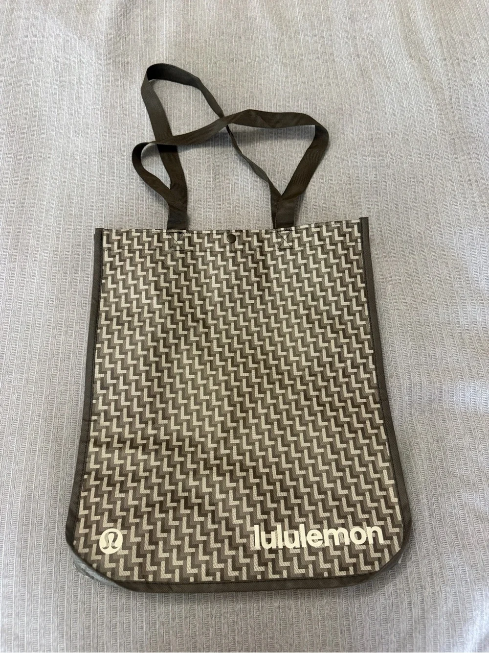 lululemon athletica Brown Geometric Duffel Tote new